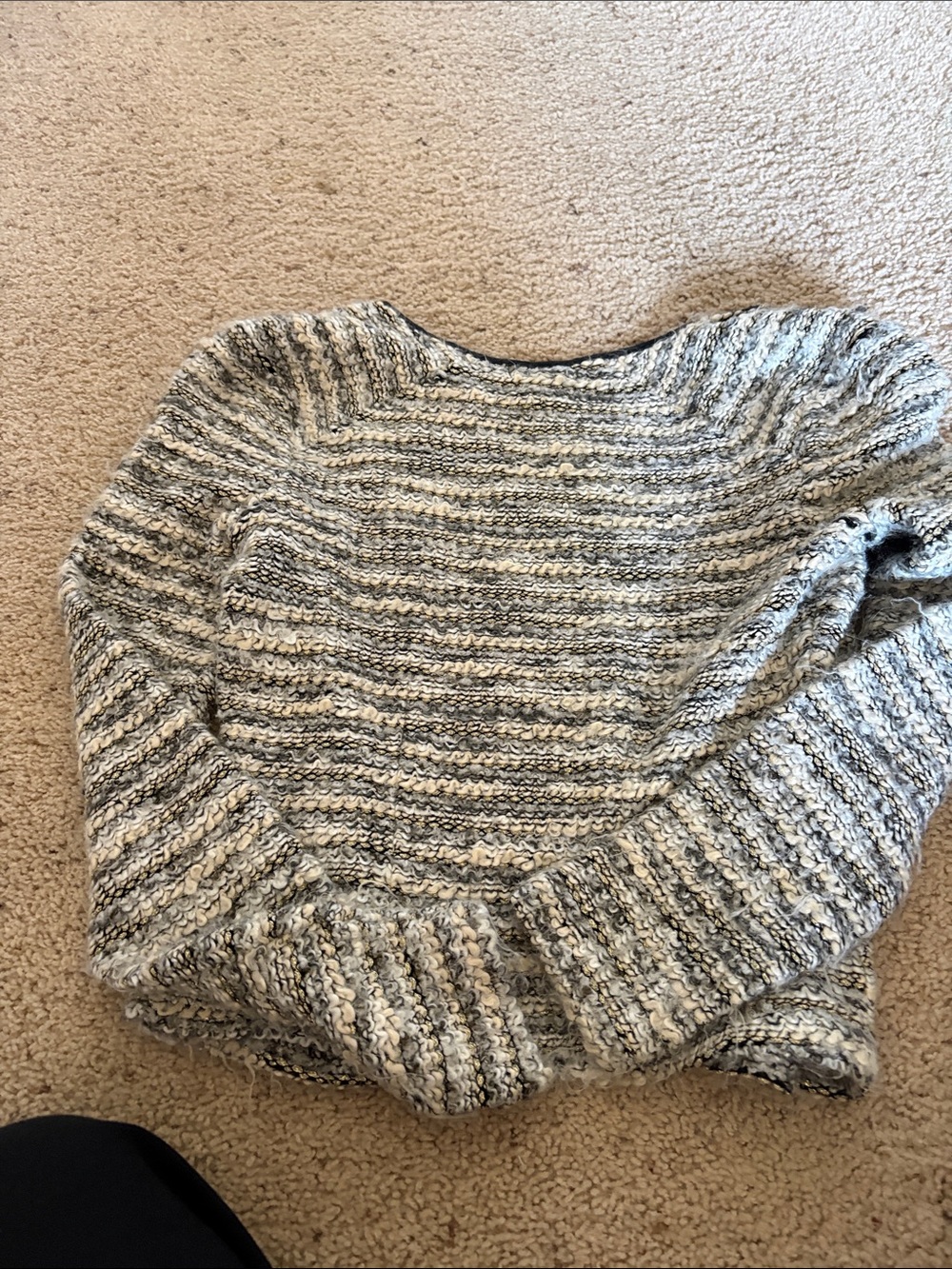 H&M Women's Black and White Textured Bouclé Open Cardigan - Picture 3 of 9